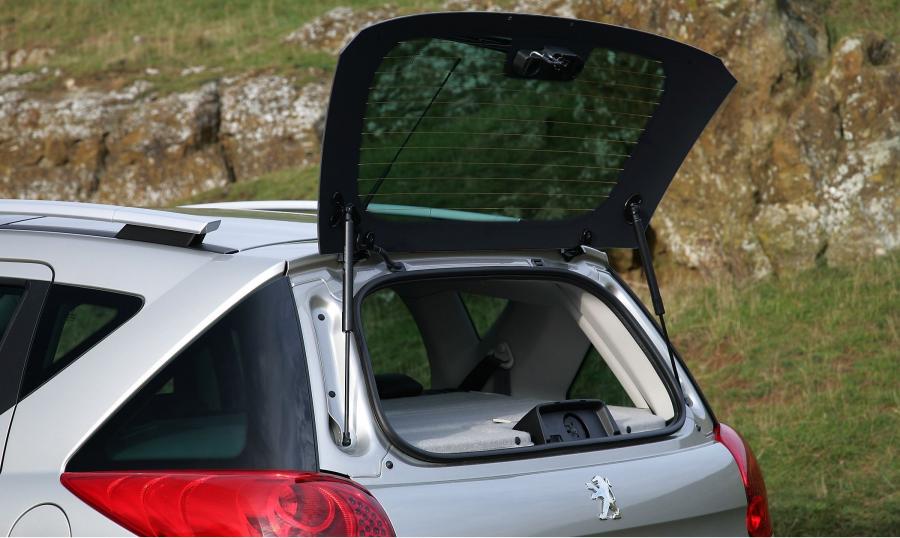  Peugeot 207 SW OutDoor 2008 года  (фото 27 из 68)